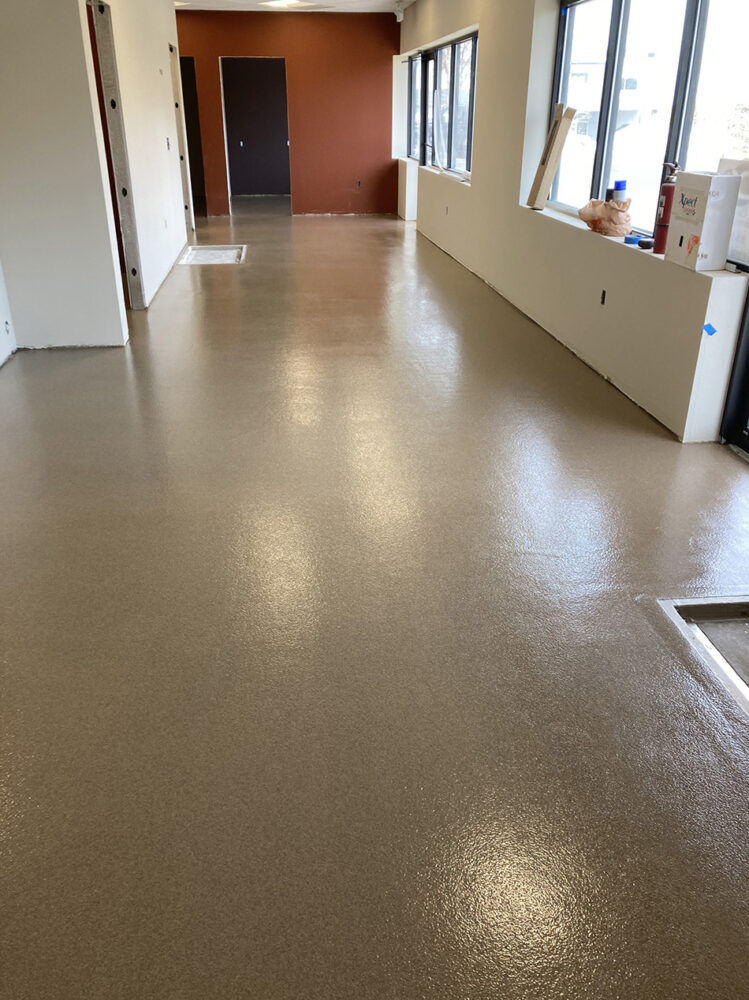 Beige epoxy quartz floor in Denver